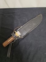 Messer mit Scheide,