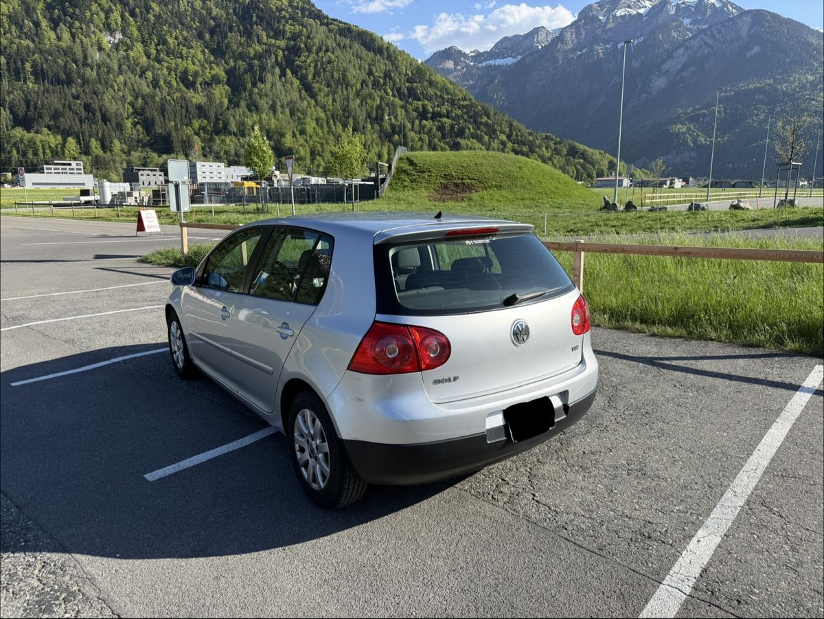 VW Automobili: Golf V 1.4 TSI DSG – Usato da Wilderswil venduto da D-Cole 1