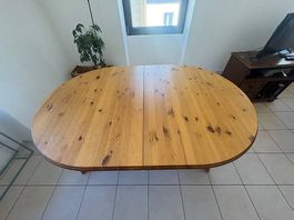 Tavolo allungabile in legno massiccio