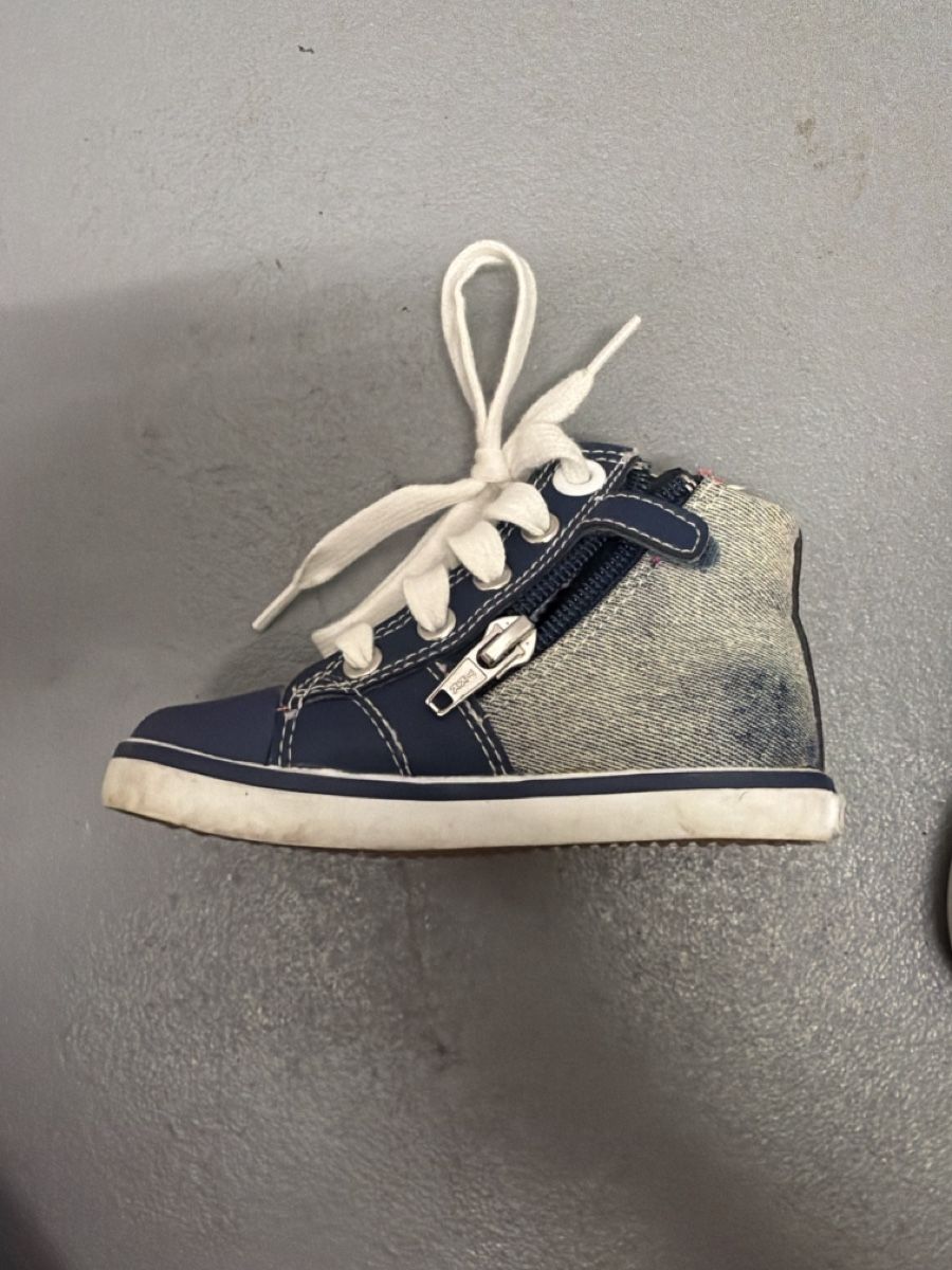 Geox Chaussures garçon: Kinder Sneaker blau weiss Gr.22 – D'occasion à Adlikon b.Regensdf par buf_trw9 1