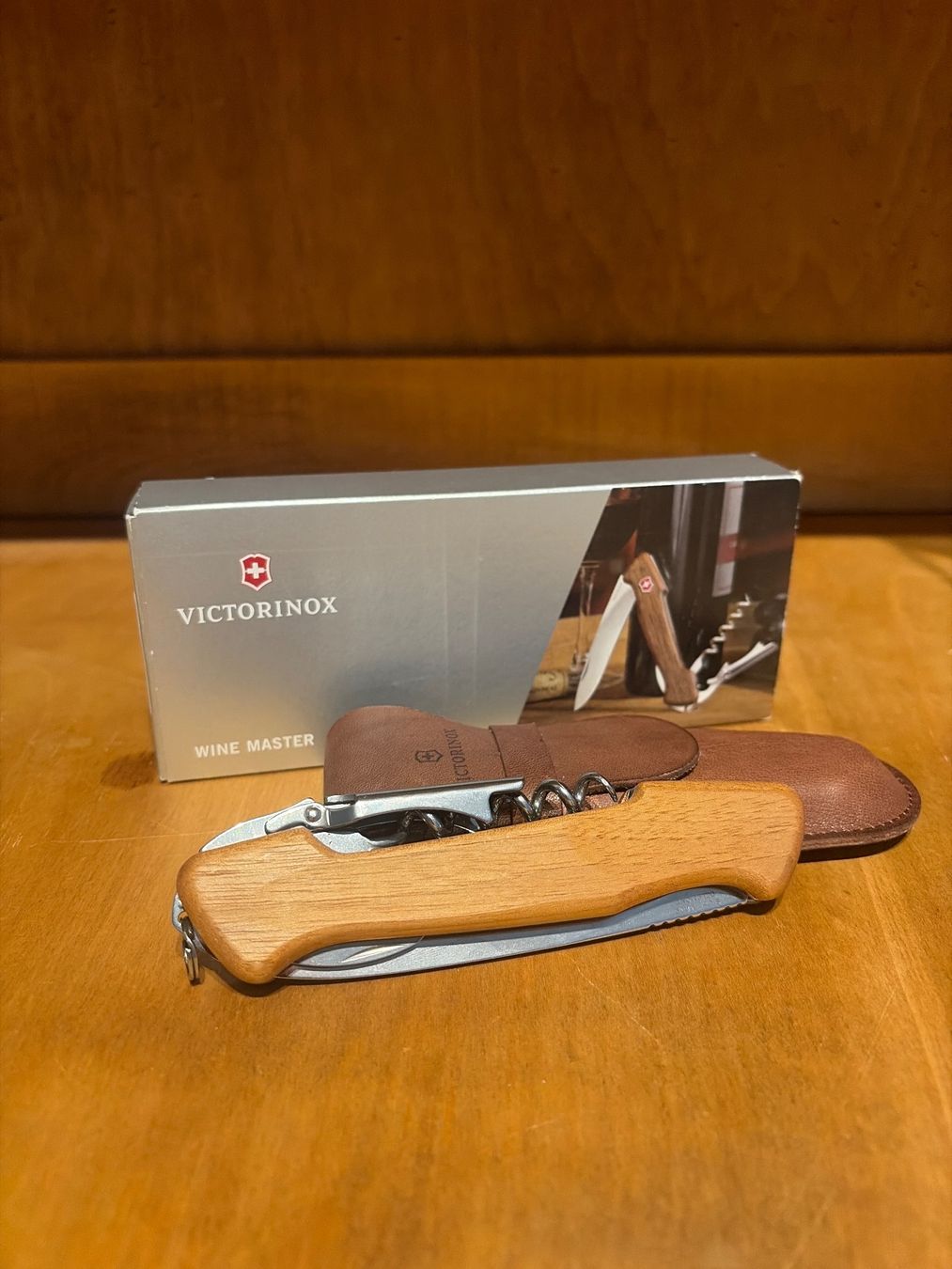 Victorinox Coltelli tascabile: Victorinox WineMaster Walnut – Nuovo e nell'imballaggio originale da Glattfelden venduto da Sonne021116 1