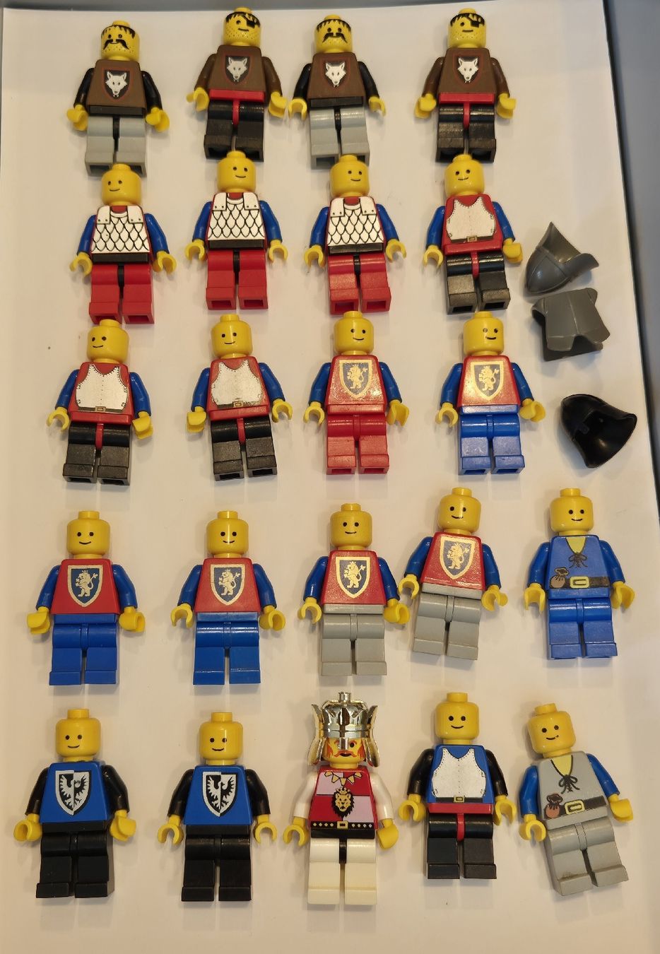 Lego Statuette: Konvolut Ritter + diverse Lego Figuren – Usato da Russikon venduto da RemosBausteine