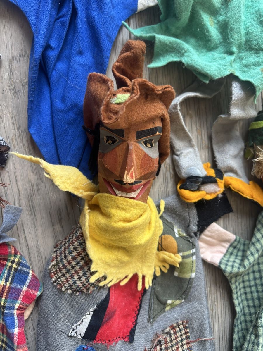 Bambole: Vintage Hand Puppets Collection – Usato da Dompierre VD venduto da Ruby18 7