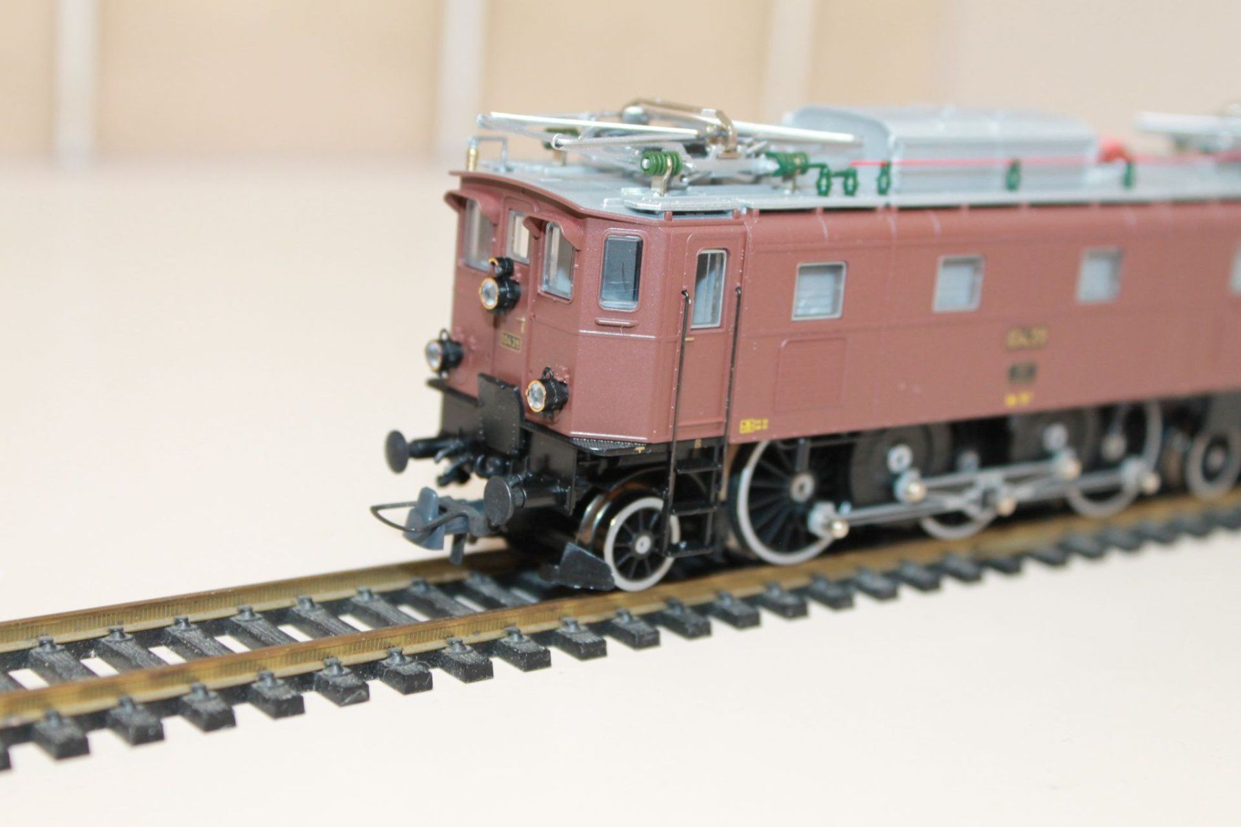 Roco Modellini di ferrovie: Roco Ae3/6 II – Usato da Birmensdorf ZH venduto da Buhwil18 3