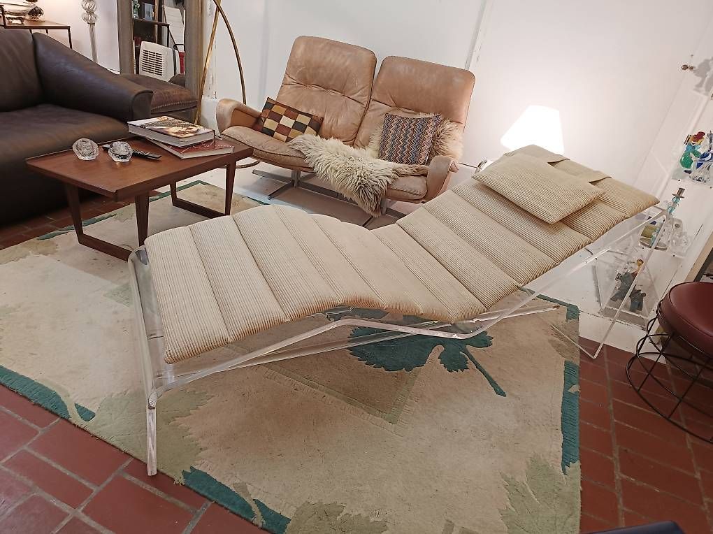 Liegen & Liegestühle: Vintage Liege Plexiglas Design – Gebraucht aus Zürich von style-and-design.zh 2