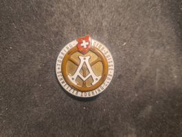 SCHWEIZER  TOURING  CLUB  BADGE  VINTAGE  COLLECTION