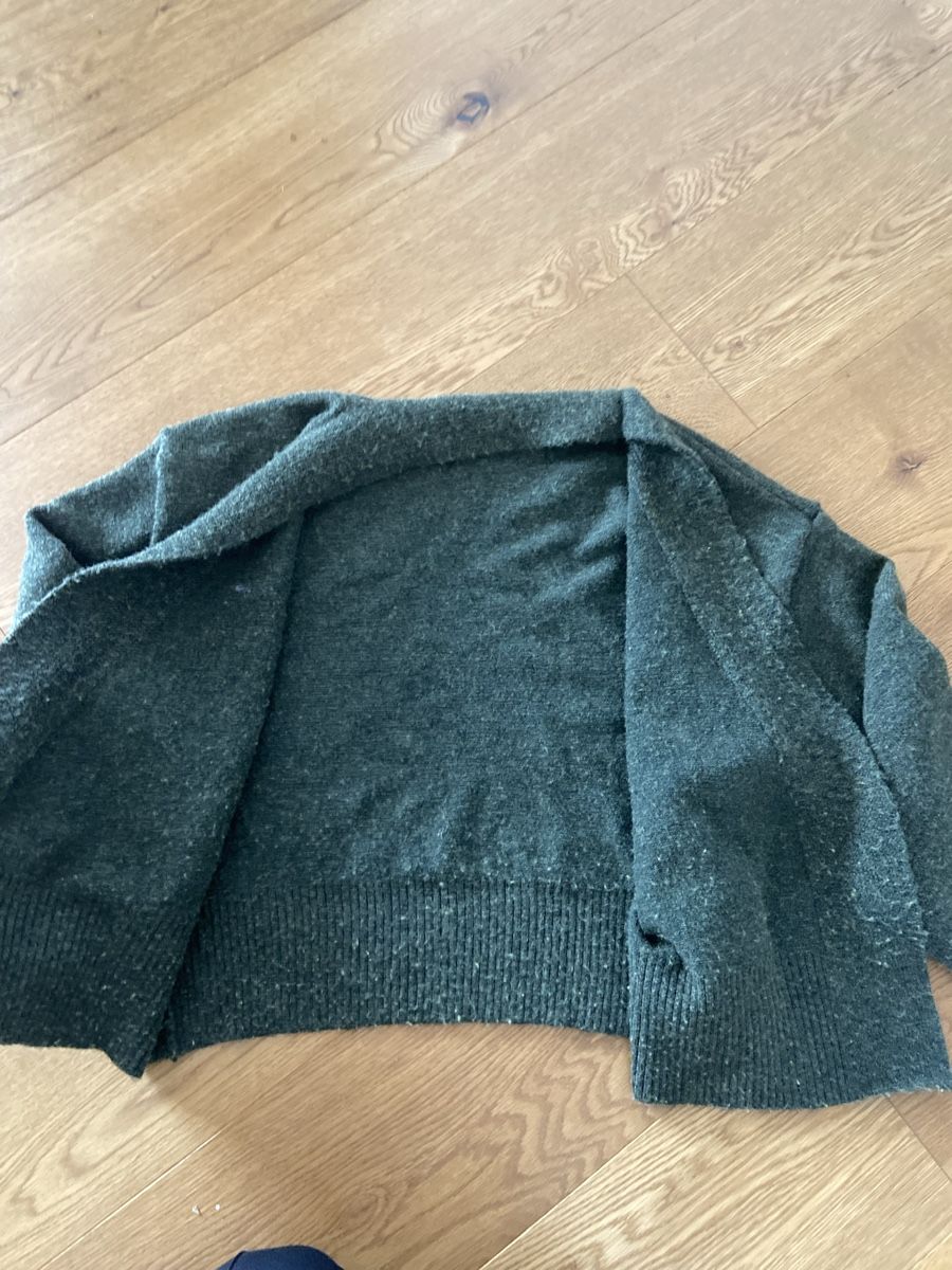 Maglioni & Felpe: Green cardigan  – Usato da Walchwil venduto da ann_ckz6 1