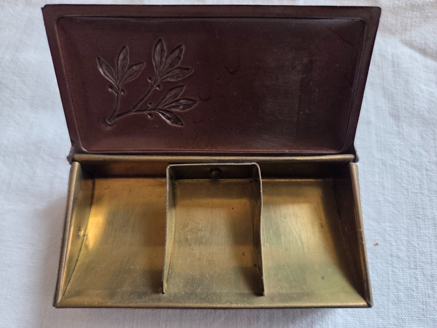 Dosen: Vintage  Briefmarkendöschen – Gebraucht aus Bettingen von Wedgetail-Eagle2 2
