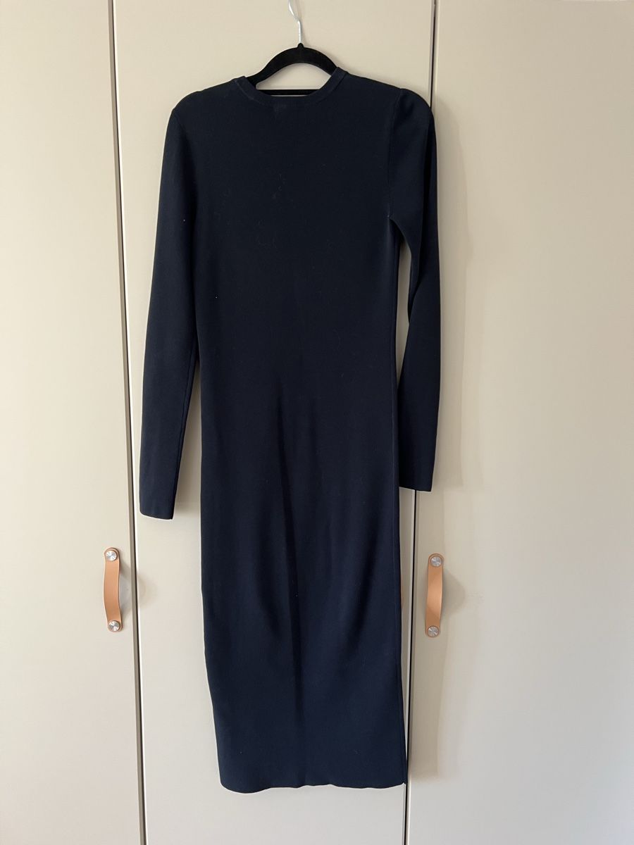 Vestiti: Knitted midi dress – Nuovo (secondo la descrizione) da Zollikon venduto da jud_cmm9 2