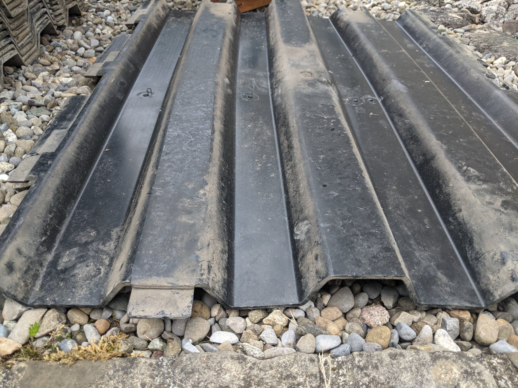 Rivestimenti per pavimenti: Profilplatten bzw. Kunststoff-Lastverteilungsplatten – Usato da Remetschwil venduto da Schirin65 3