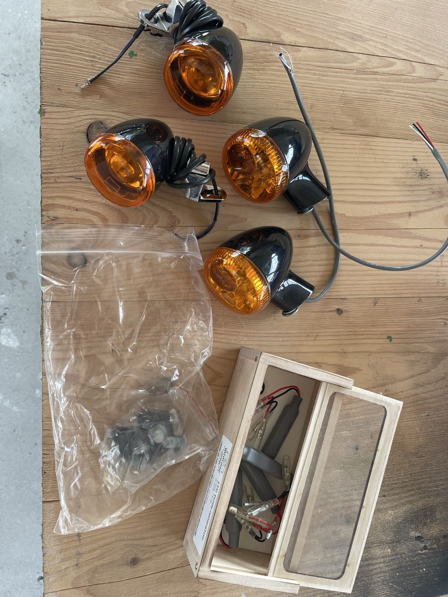 Harley-Davidson Tutti i ricambio per moto: Harley Davidson Lampen – Usato da Bottmingen venduto da ale3829 4