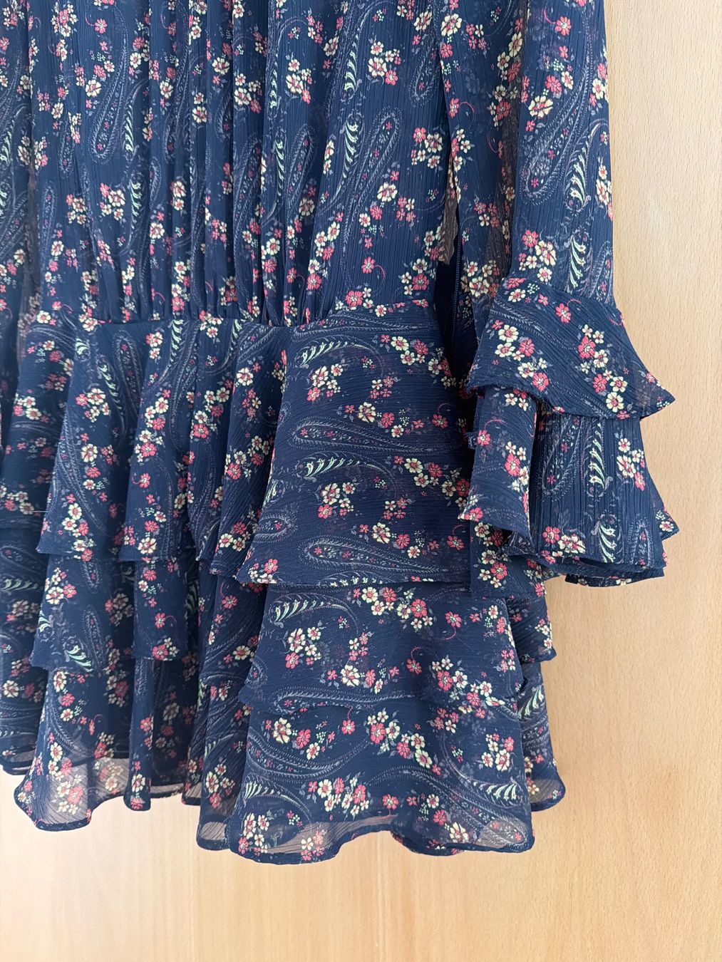 Zara Vestiti: Kleid mit Blumenmuster, Rüschenärmel, Gr. 36/38, Herbstmode. – Usato da Agra venduto da Milena_L 1