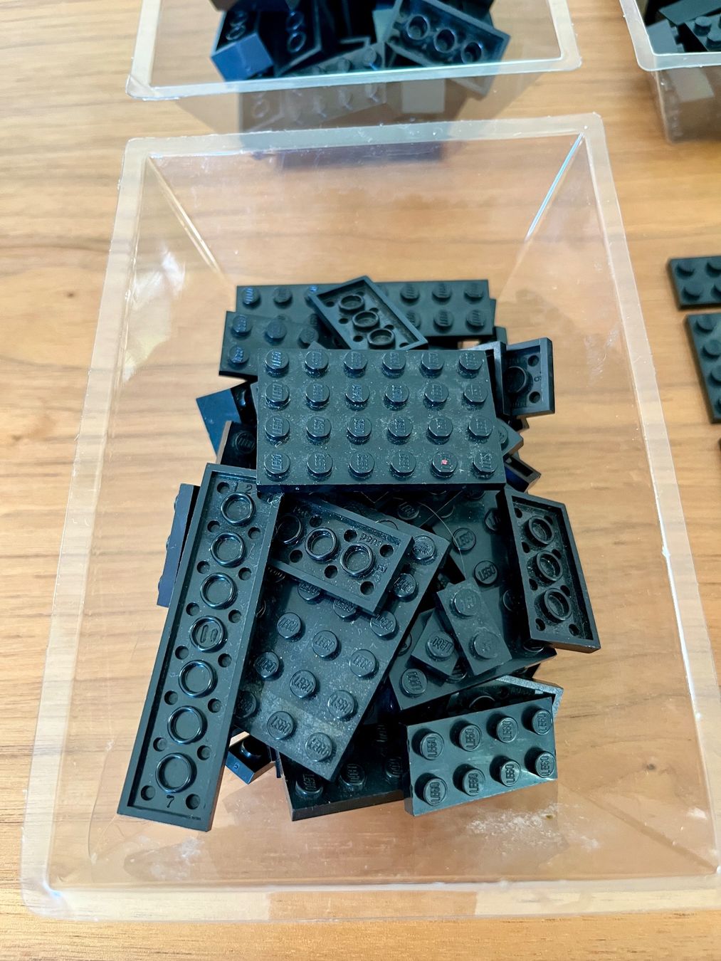 Lego Giocattoli: Lego schwarz über 230 Stk. verschiede Formen – Usato da Mont sur Rolle venduto da uttin 2