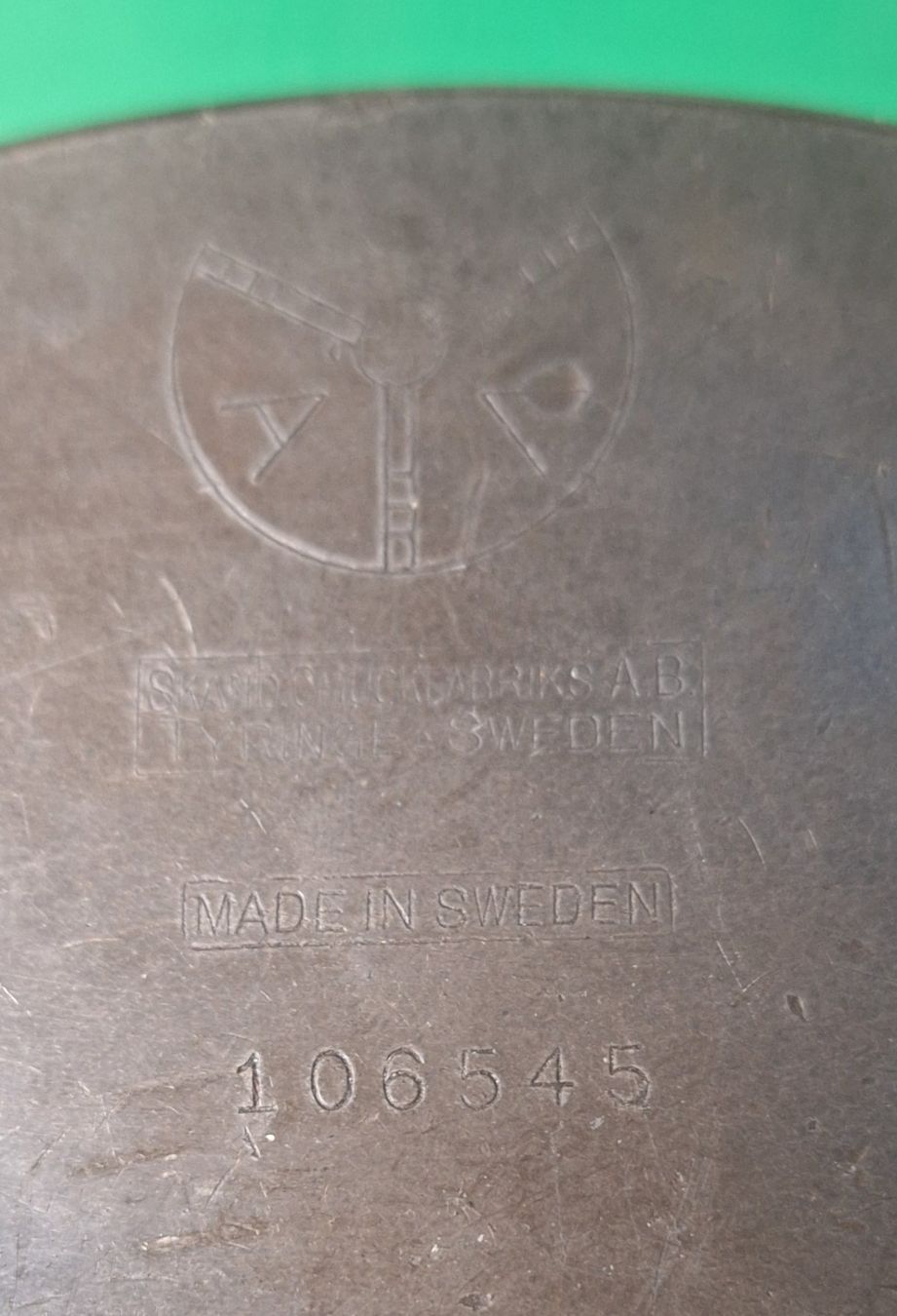 Alle Werkzeuge: Drei Backen Futter mit 2x3 backen  gross. – Gebraucht aus Basel von Meggesflomi 2