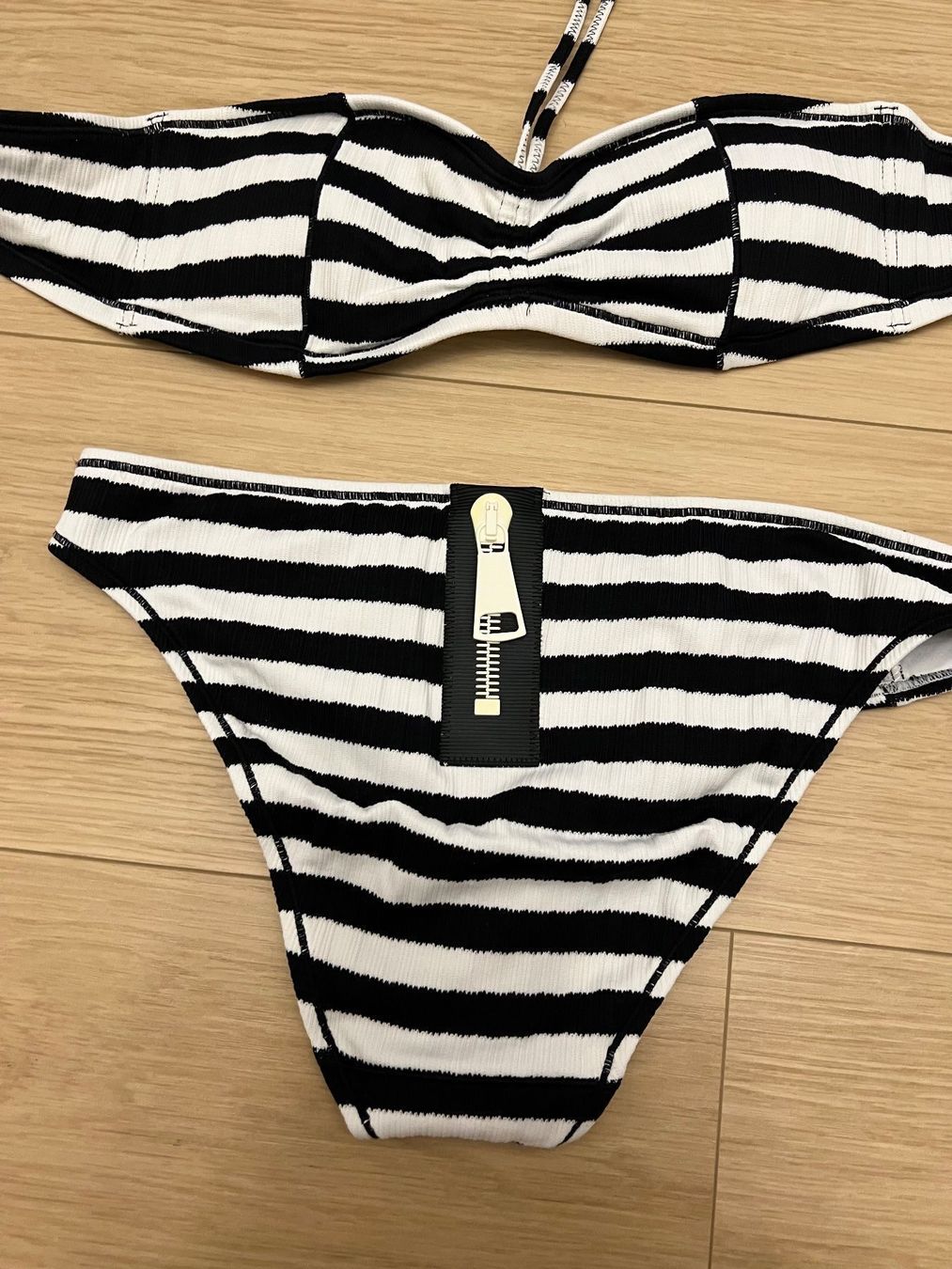 Costumi da bagno & Bikini: Bikini Red Point gr 38 – Usato da Bünzen venduto da Magdalena.K 4