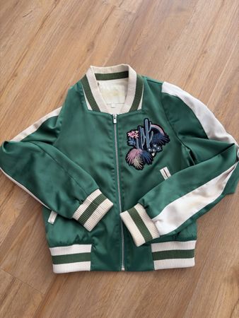 Bomberjacke Maje grün bestickt mit Applikation Grösse 36