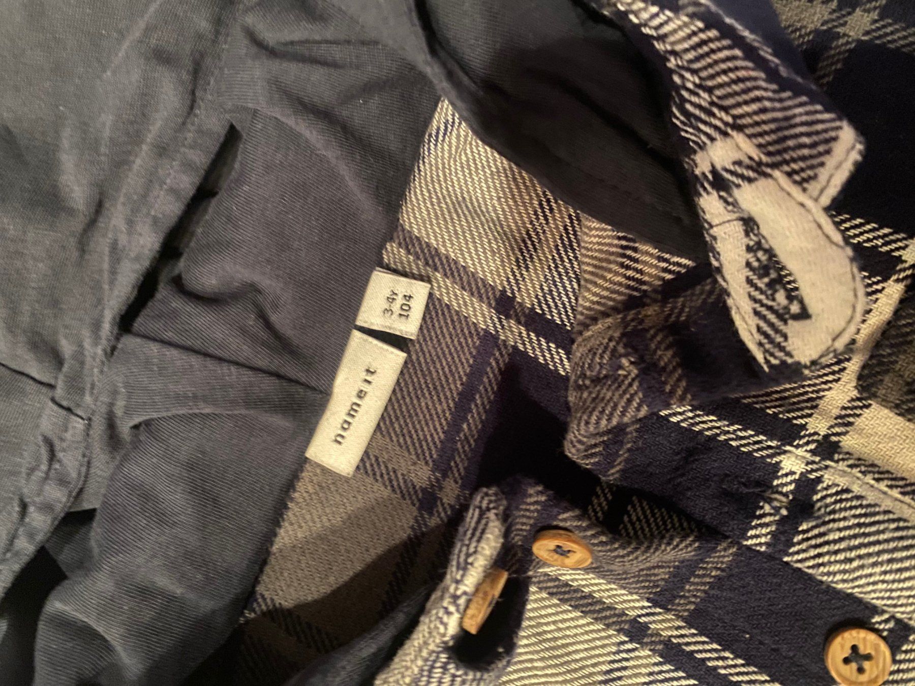 Name It Camicie, T-shirt & Polo: name it langarm Hemd mit Kapuze Grösse 104 – Usato da Allenwinden venduto da Obalu 2