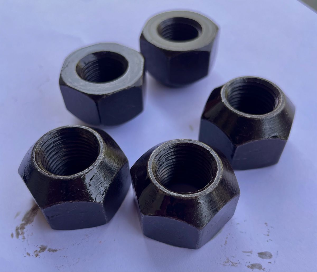 Land Rover Alle Autoersatzteile: 5x Radmuttern M16x1.5, SW 27mm – Neu (gemäss Beschreibung) aus Bern von heller_3012