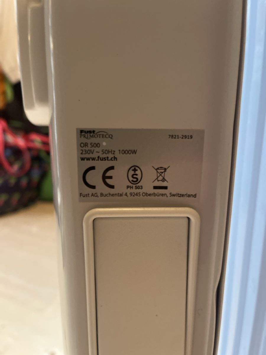 Radiatori: Fust Elektro Heizgerät – Usato da Saas im Prättigau venduto da ray_man_98 2