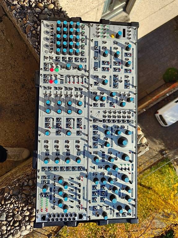 Strumenti musicali: Système Eurorack complet "West coast" de Sputnik Modular – Usato da Onex venduto da Bidouba 3