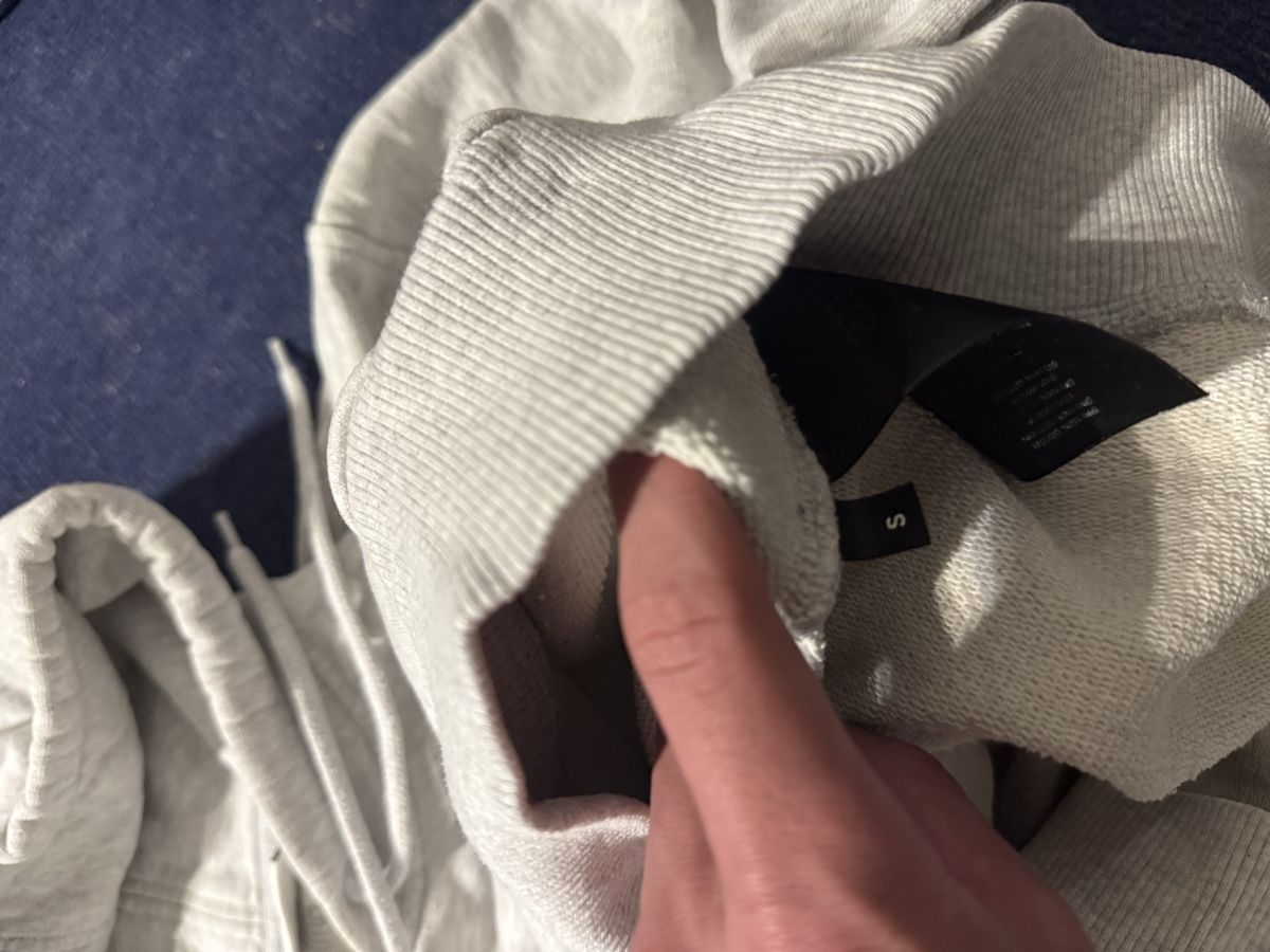Pulls & Sweat-shirts: Ami Paris Hoodie – D'occasion à Obersteckholz par aureljonas 4