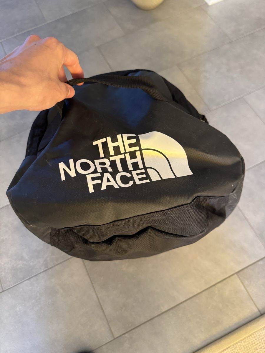 North Face Rucksäcke: The North Face Base Camp Size M – Gebraucht aus Wolfhausen von soyxoro 1