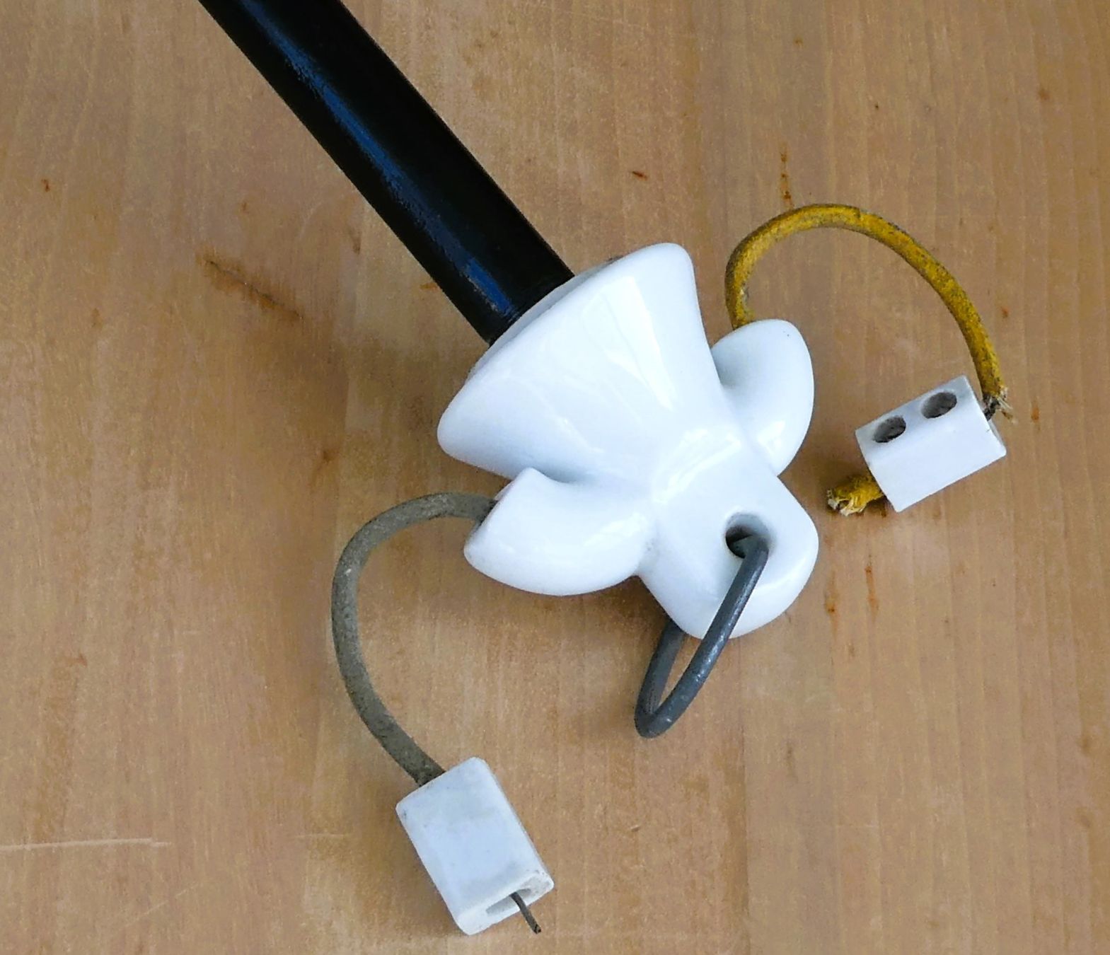 Lampadari & plafoniere: Stalllampe antik – Usato da Beromünster venduto da legolas_mt-gd 3