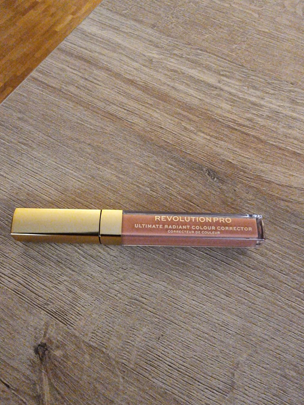 Make-up: Correcteur Révolution Pro orangé – Nuovo (secondo la descrizione) da Veyrier venduto da Leilazizou