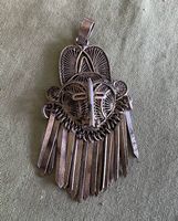 VINTAGE FILIGRANER ANHÄNGER MASKE MAYA KRIEGER
