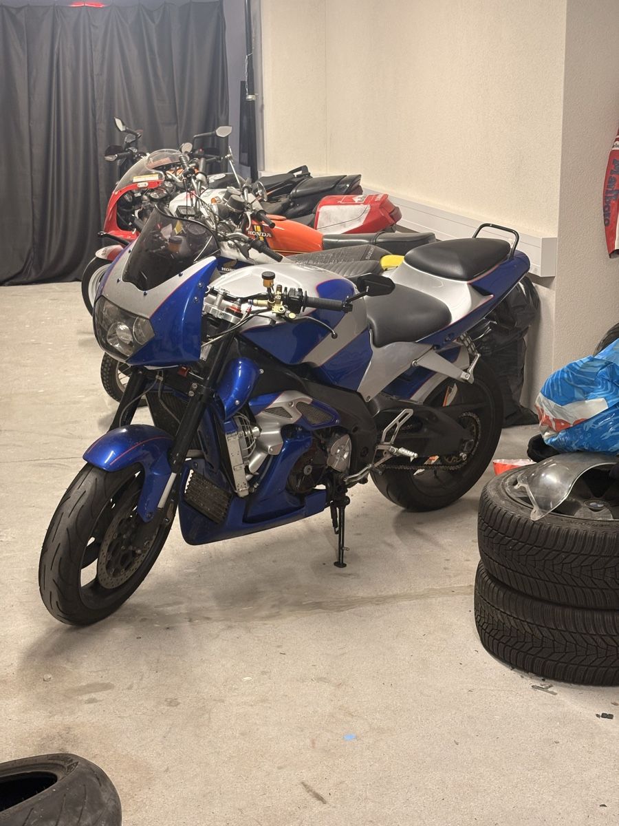 Aprilia Strada: Aprillia rsv Mille umbau  – Usato da Zürich venduto da lui_762d
