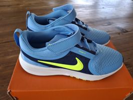 Nike Kinder Turnschuhe  Grösse 35 