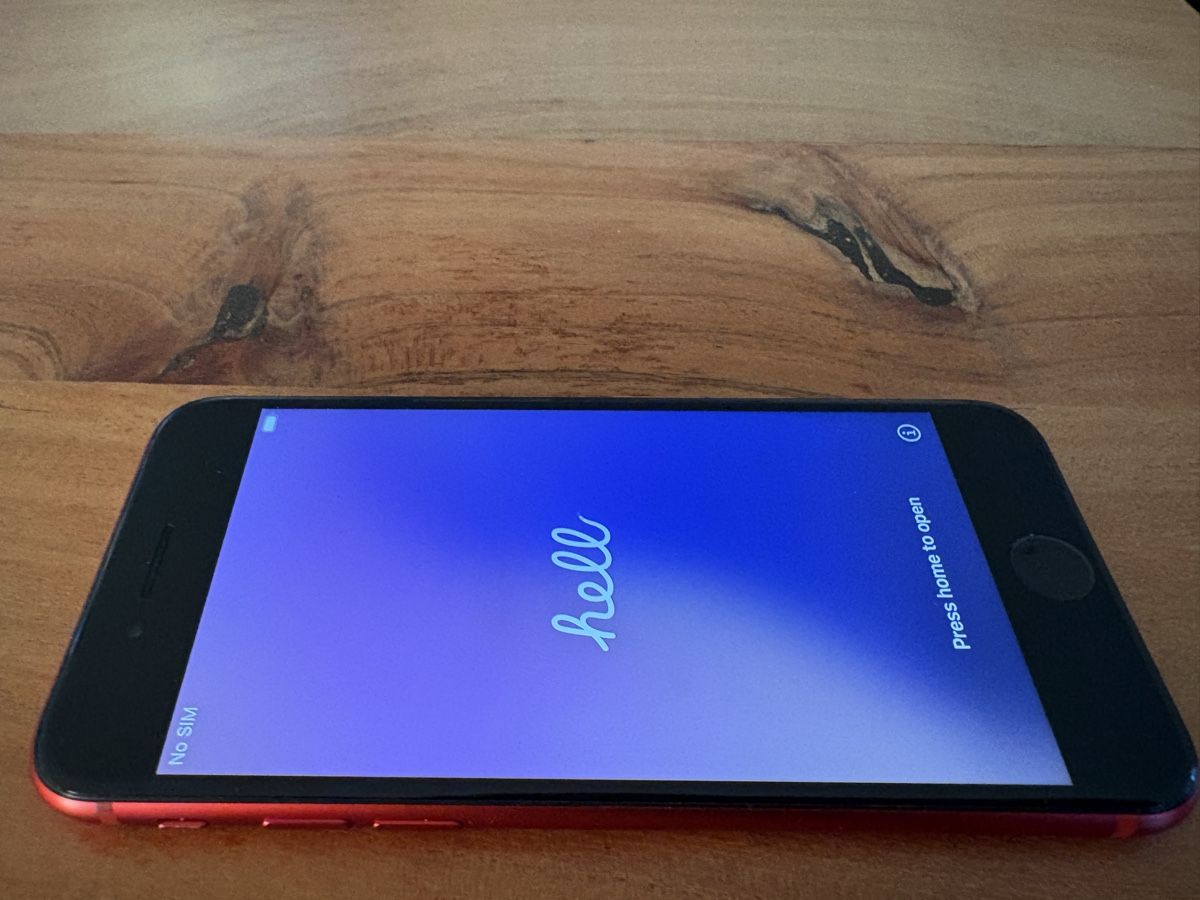 Apple Handys / Smartphones: iPhone SE 2020 Rot – Gebraucht aus Zürich von meiep 3