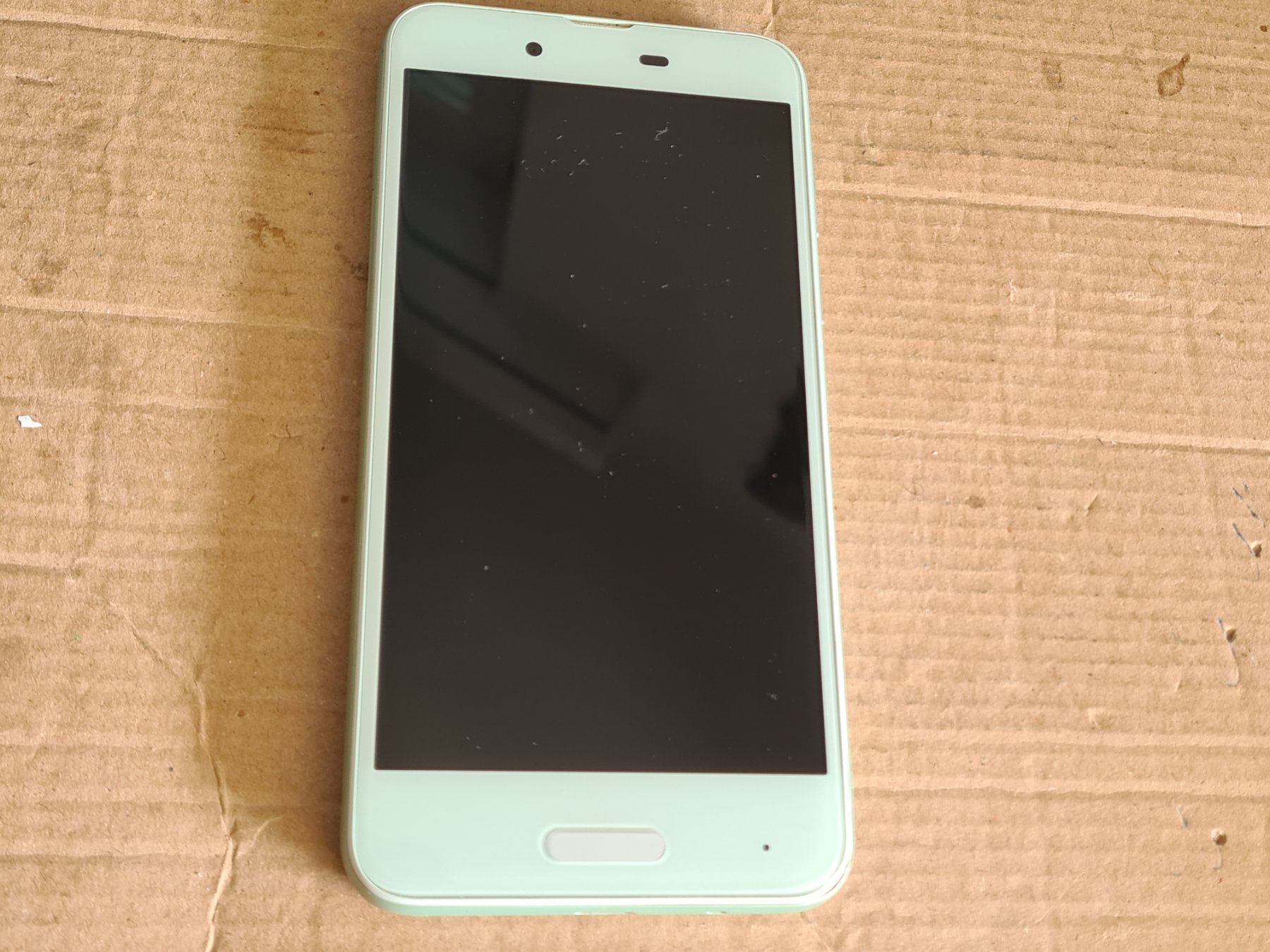 Sharp Telefoni cellulari / Smartphones: Android Handy ohne Sperre Lock:Sharp Aquos SHV40 Display def – Difettoso da Winterthur venduto da Opusco