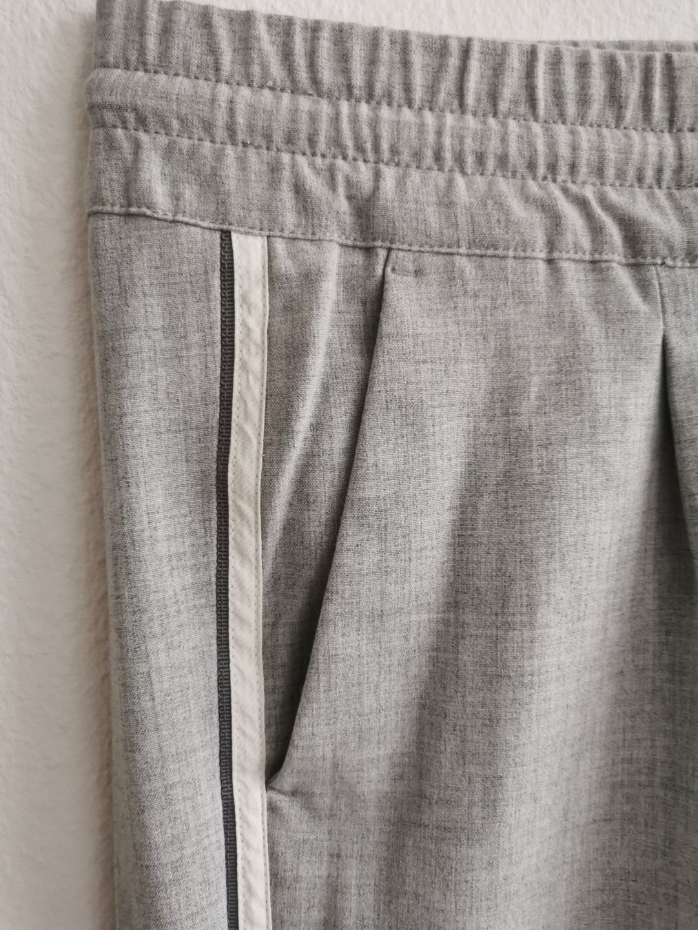 Opus Pantaloni: Damenhose Marke OPUS – Usato da Ebikon venduto da Oahu19 2