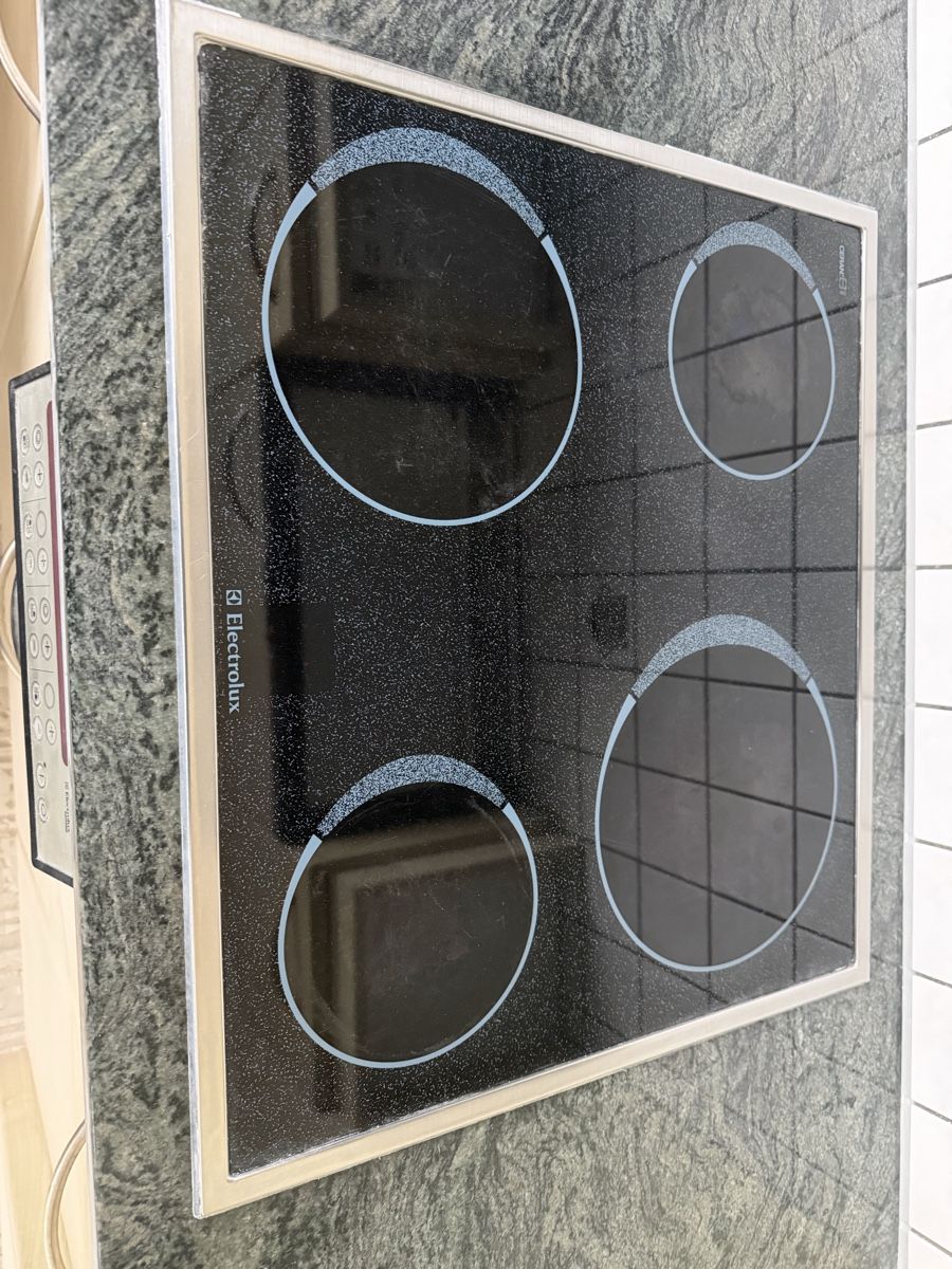Cucine complete: Komplette Küche ab 1.- CHF – Usato da Hittnau venduto da Dbitte 5