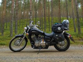 Honda Shadow Spirit VT750 C2