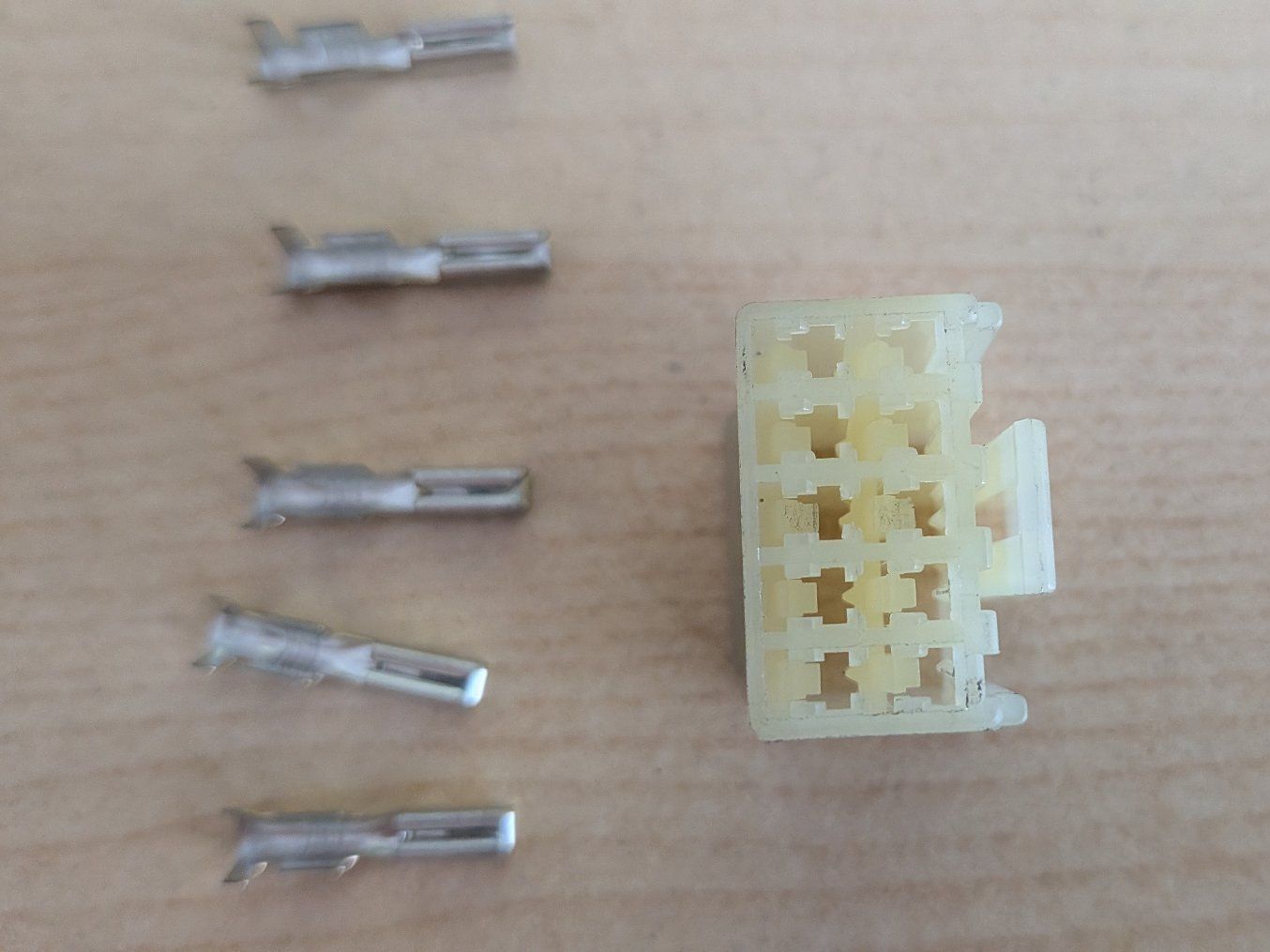 Suzuki Alle Motorradersatzteile: Stecker Sumitomo HM090 10pin – Neu (gemäss Beschreibung) aus Münsingen von Rufer34