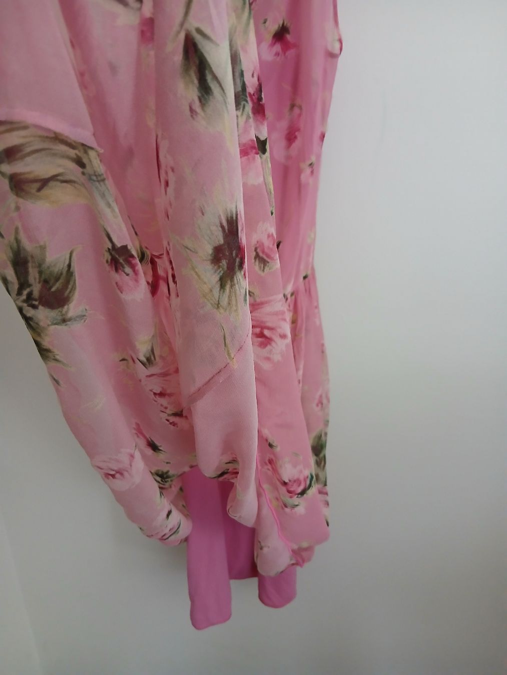 Max Mara Vestiti: Max Mara Studio Pink Silk Dress Floral – Nuovo (secondo la descrizione) da Wil SG venduto da tre_g2l7 4
