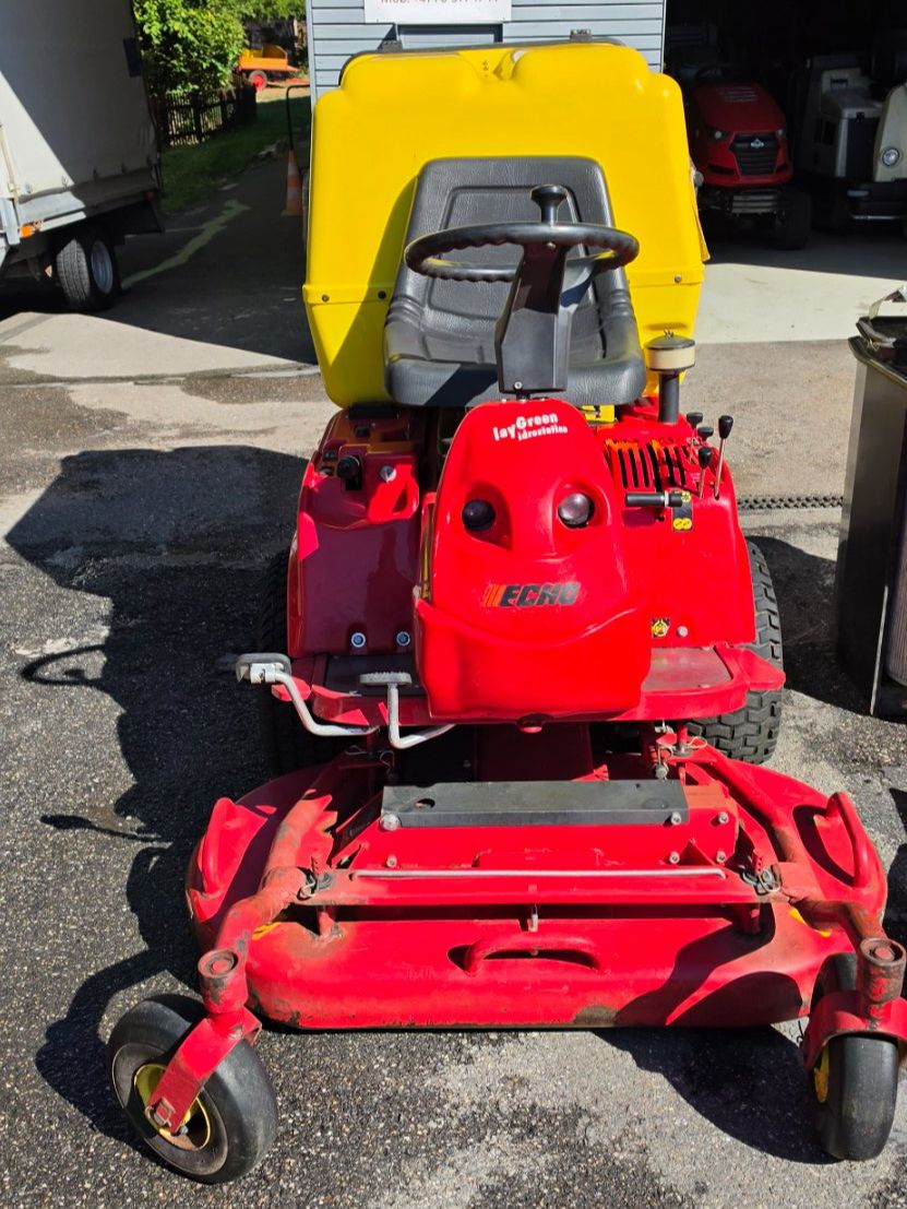 Tagliaerba: Rasentraktor mit Kehrmaschine – Usato da Rain venduto da Fafan069 3