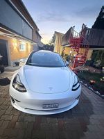 Tesla Model 3 Dual Motor 