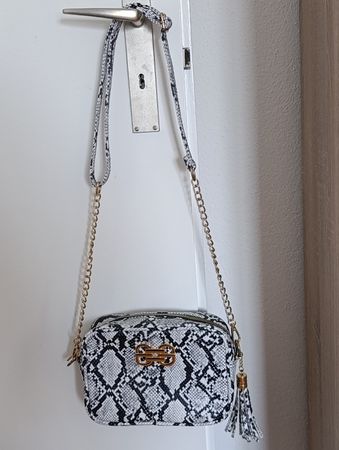 Handtasche