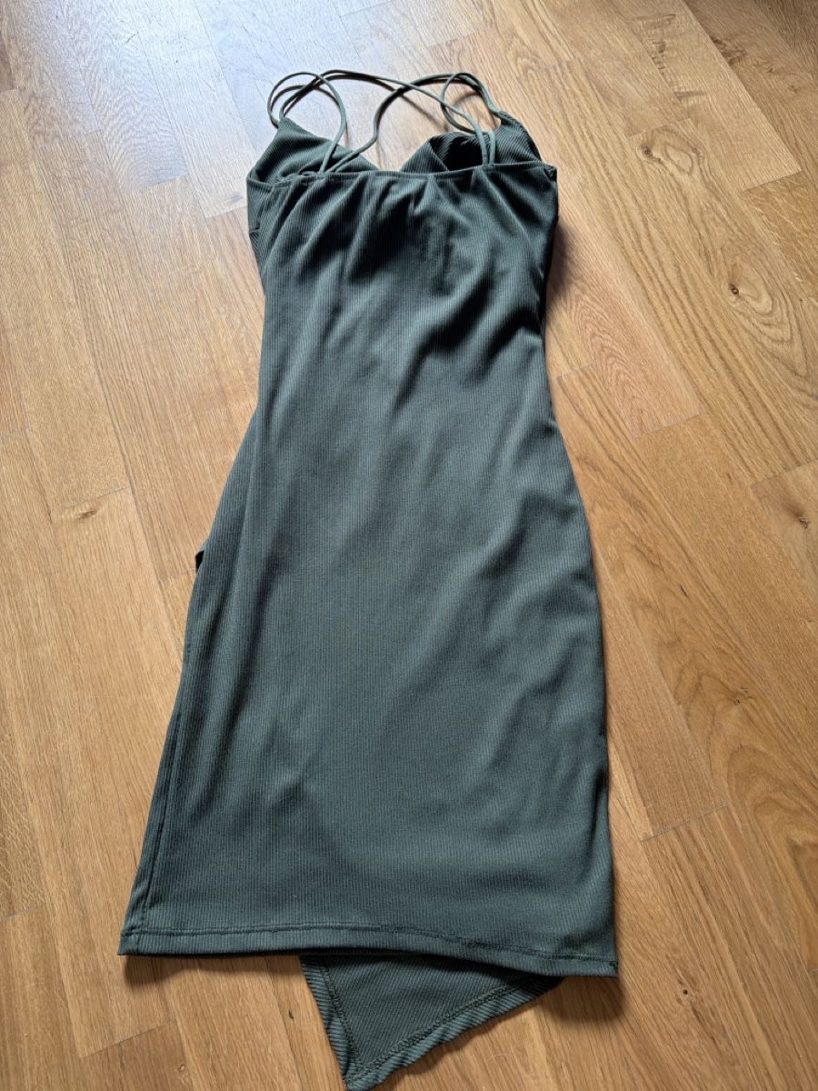 Vestiti: Robe kaki  – Usato da Le Locle venduto da Mayd_h 1