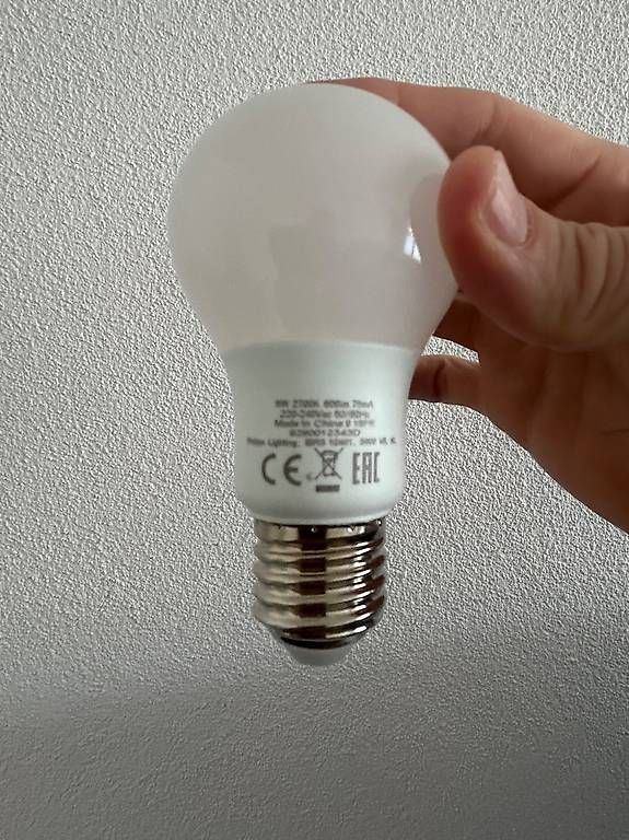 Lampade: Heimelige Stehlampe – Usato da Uitikon Waldegg venduto da Parson81 4