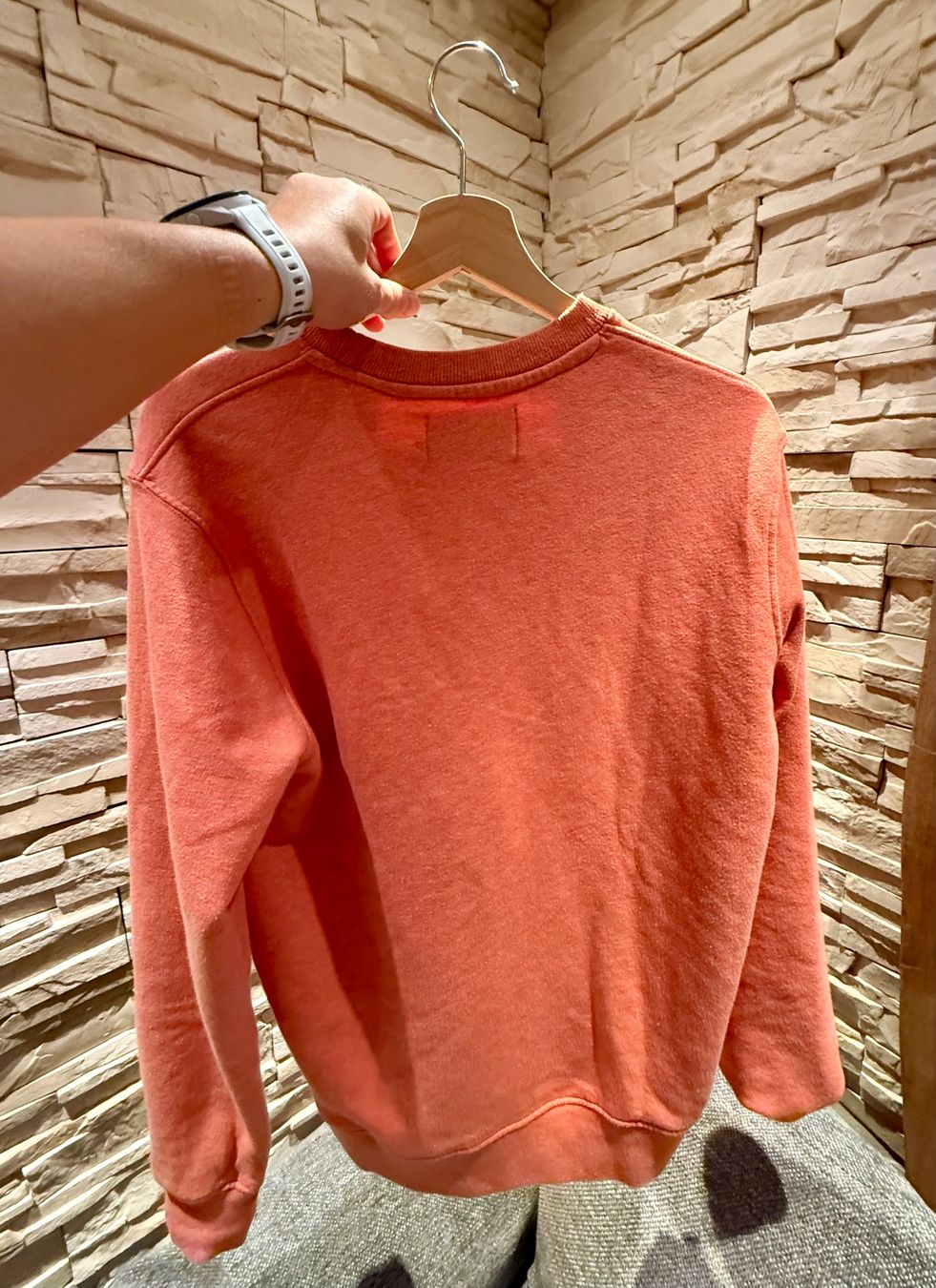 Pullover & Sweatshirts: Freizeitpullover Damen rot – Gebraucht aus Davos Dorf von ina_hz8b 1