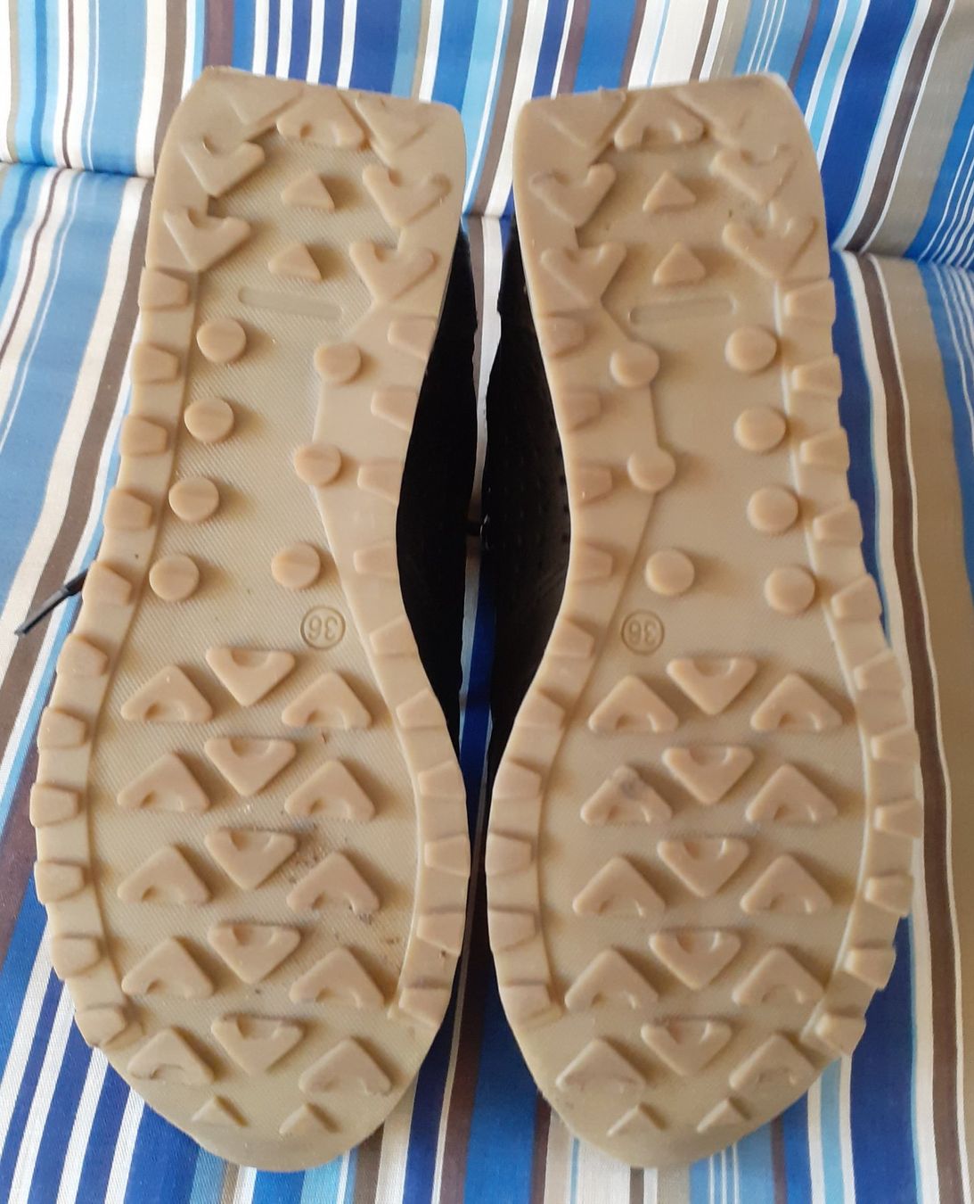 Damenschuhe: Cetti Leadersneaker, 36 – Gebraucht aus Bern von Solarsystem 3