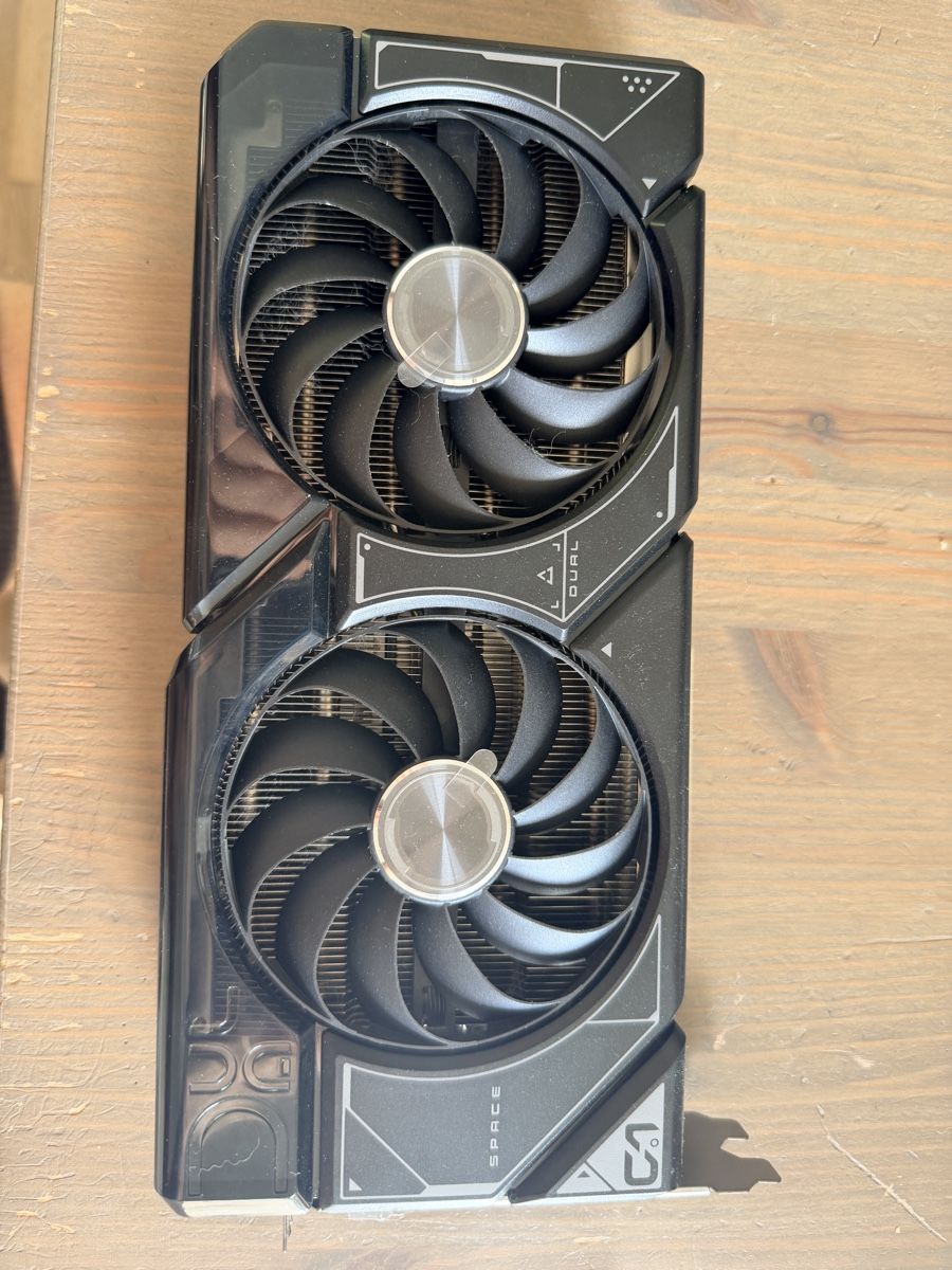 Schede grafiche: GeForce RTX 4070 + AMD Ryzen 9 7900 x – Usato da Veyrier venduto da Colgate66