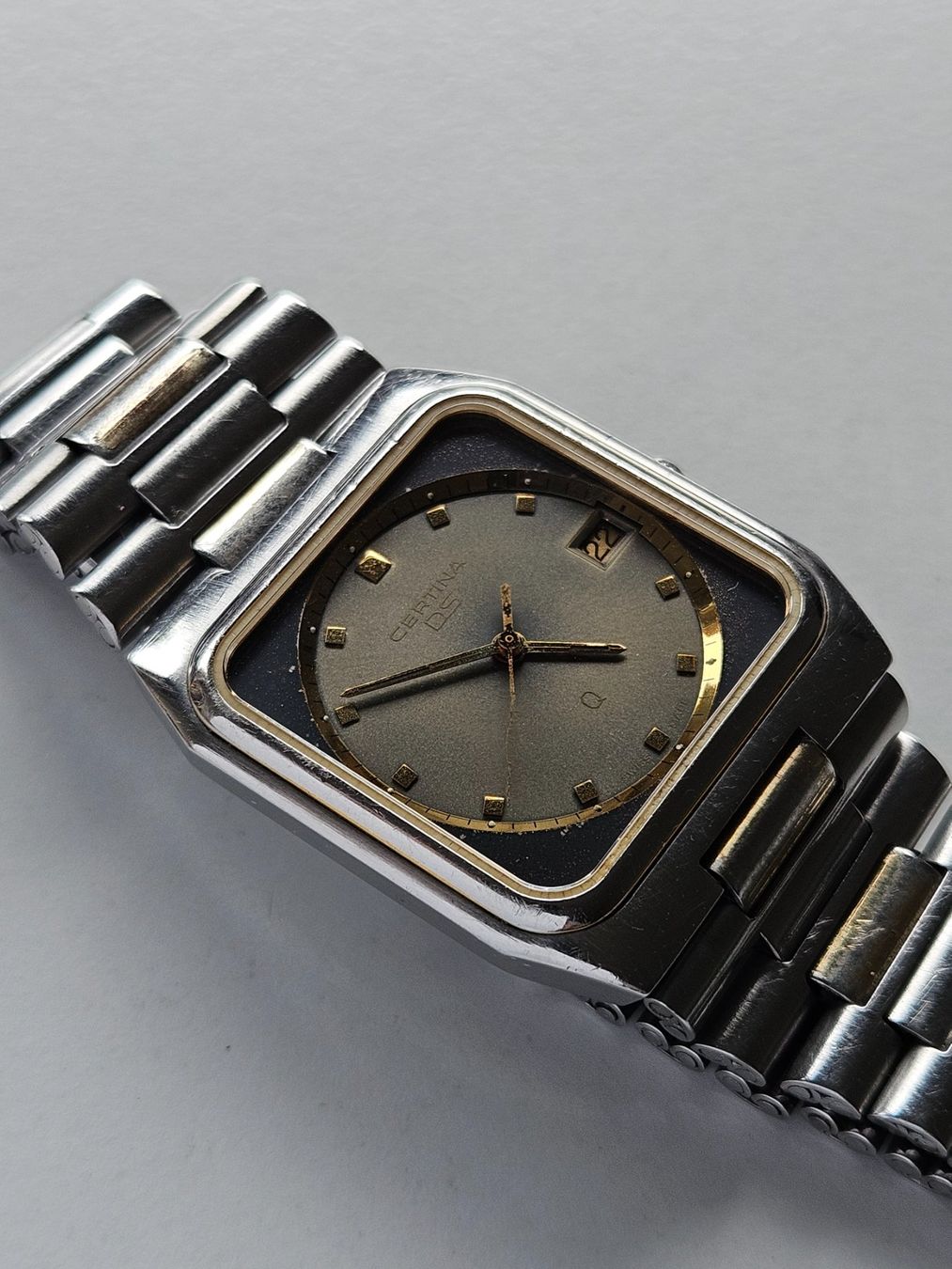 Certina Orologi: 433 Certina DS Date Quartz – Usato da Berikon venduto da mmm21 1