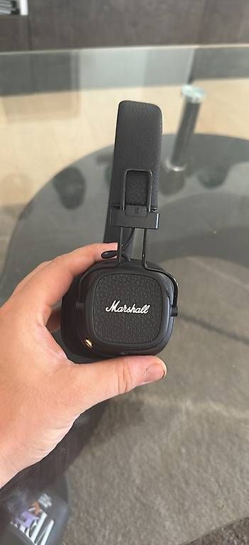 Marshall Cuffie: Marshall Major V – Usato da Basel venduto da rty_dpk7 1