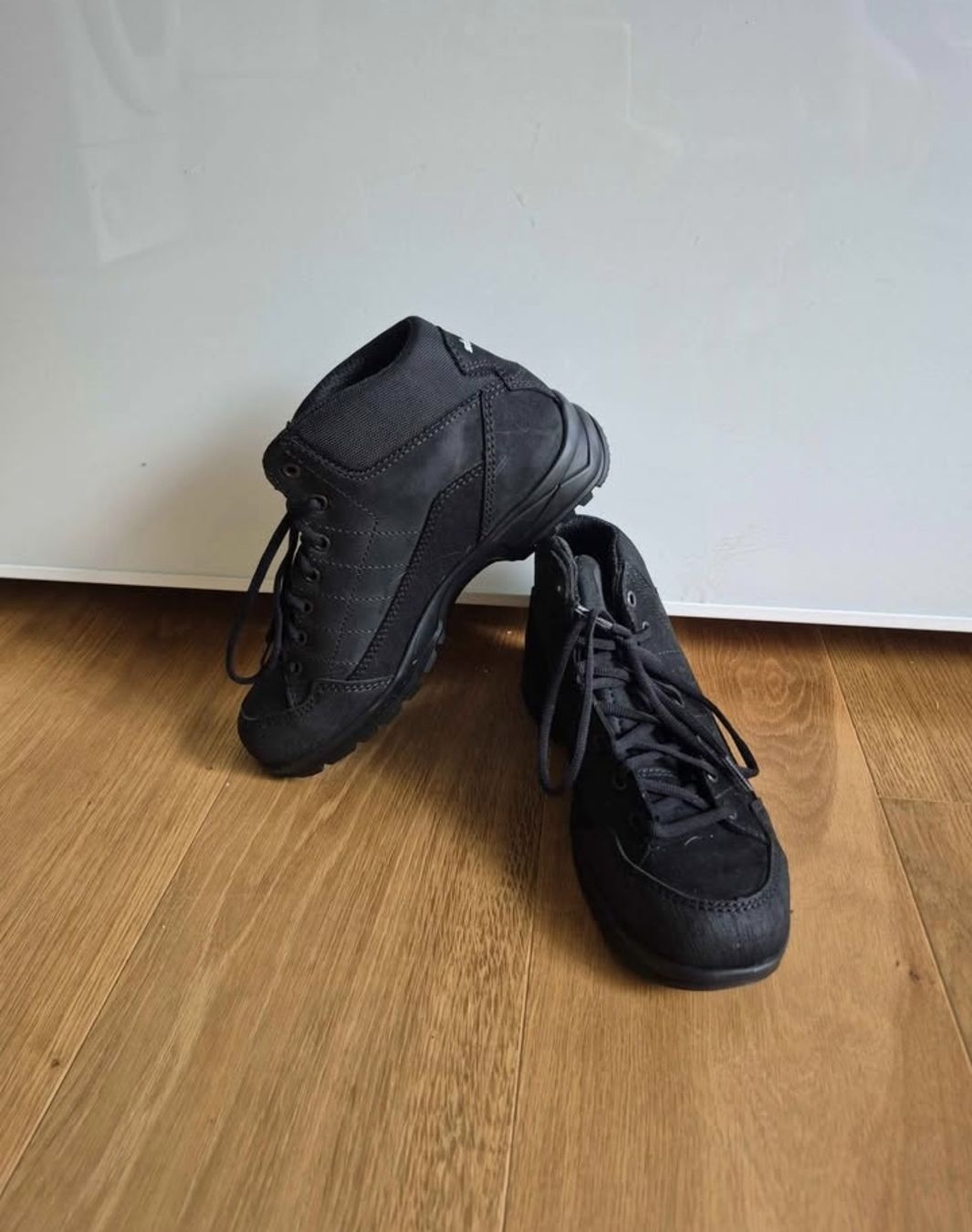Damenschuhe: chaussures de sécurité T.38 – Neu (gemäss Beschreibung) aus Les Paccots von nathouou