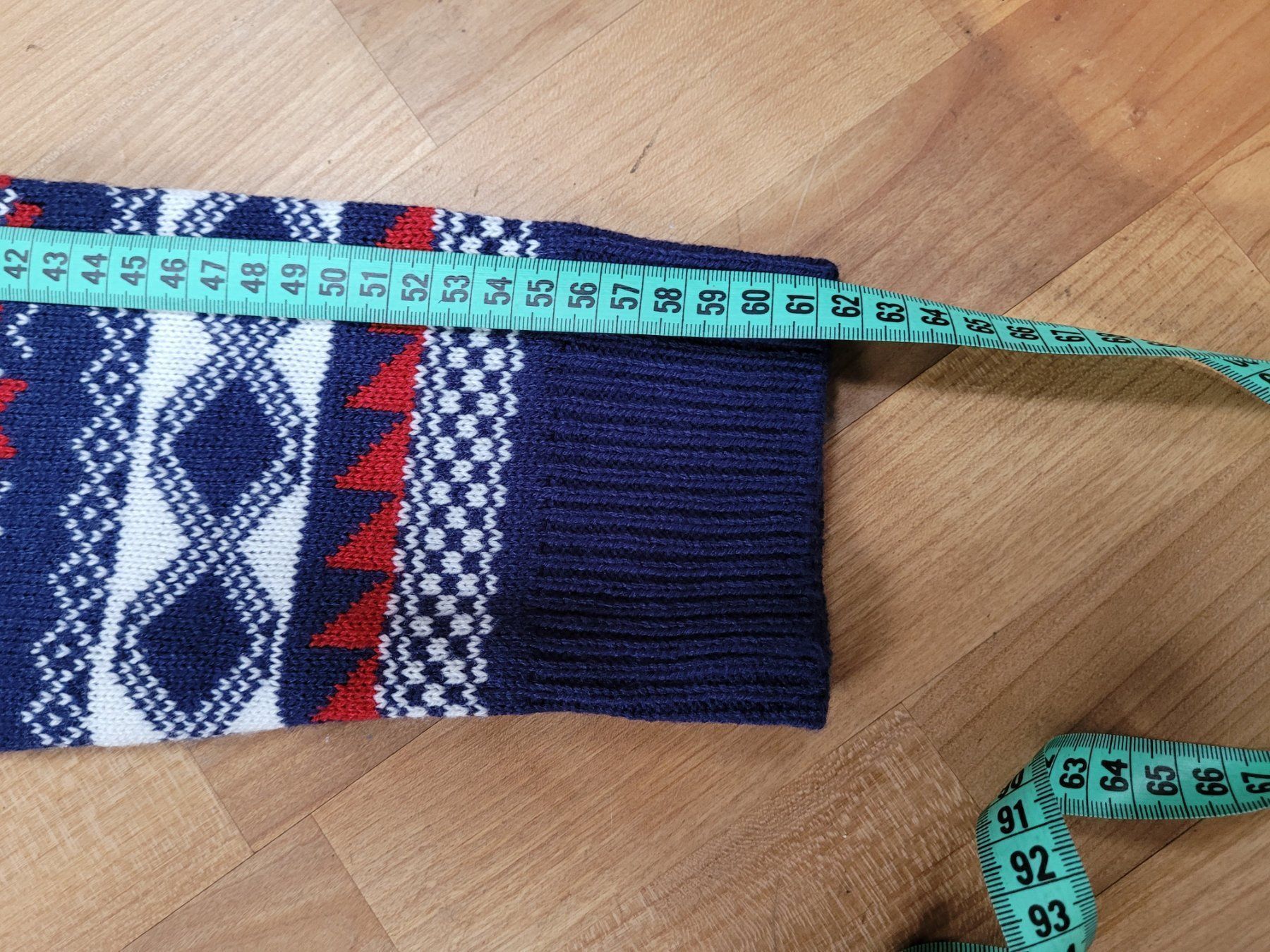 Pullover & Sweatshirts: Weihnachtliche Gute Laune Pulli – Neu (gemäss Beschreibung) aus Aeugst am Albis von Slniecko 3